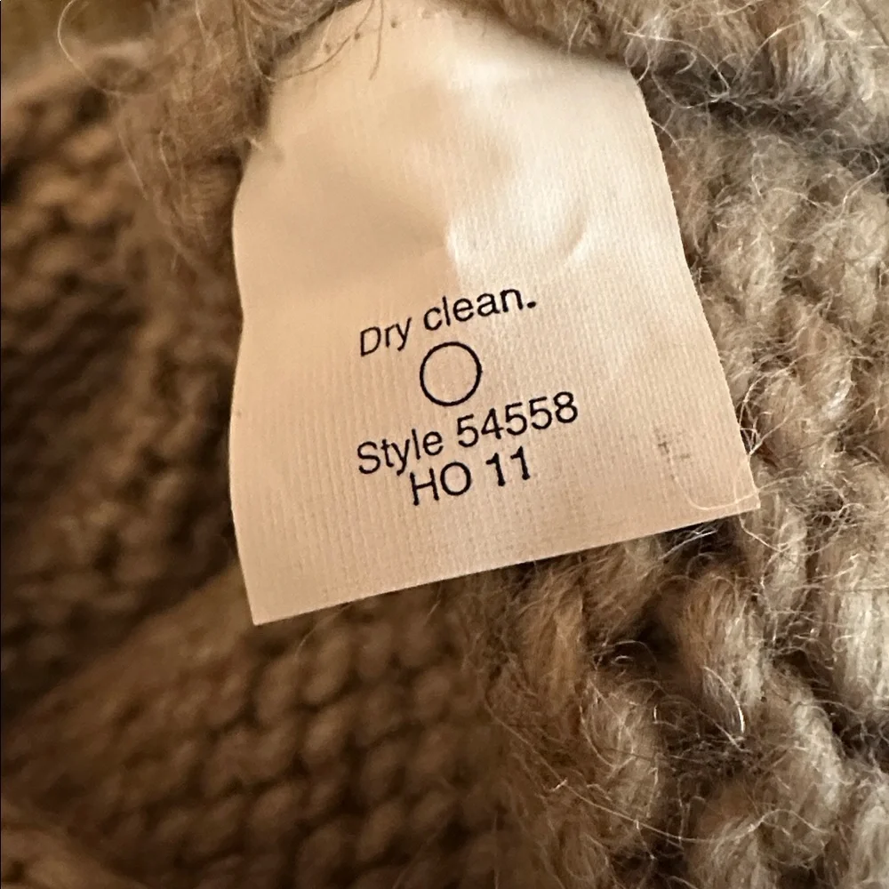 J. Crew Hand Knit women’s XS Beige Tan and Ivory Fair Isle Alpaca blend Sweater